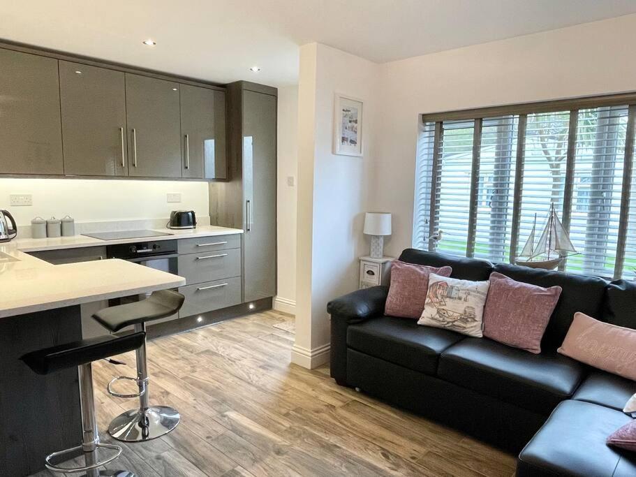 Galmpton Little Greenway Holiday Bungalow מראה חיצוני תמונה